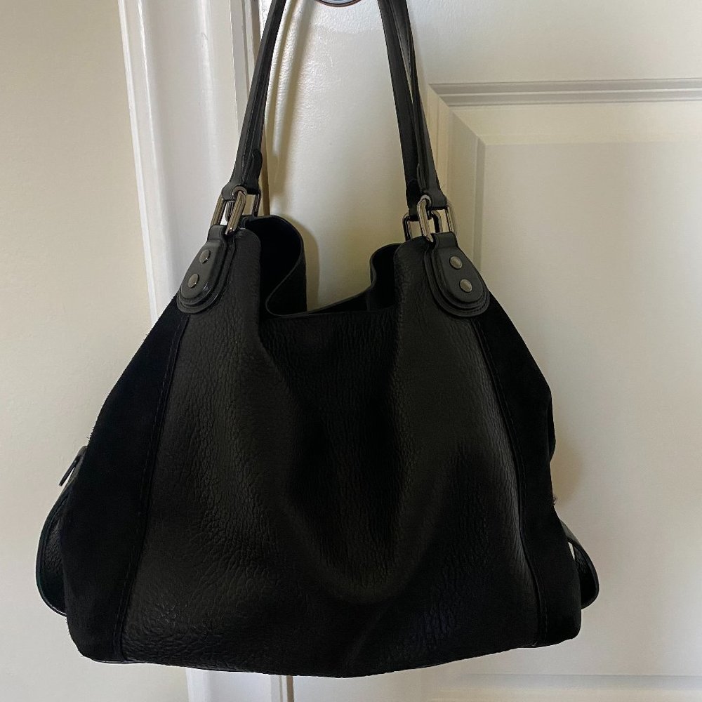 LIKE NEW Coach Leather and Suede Leather Purse
